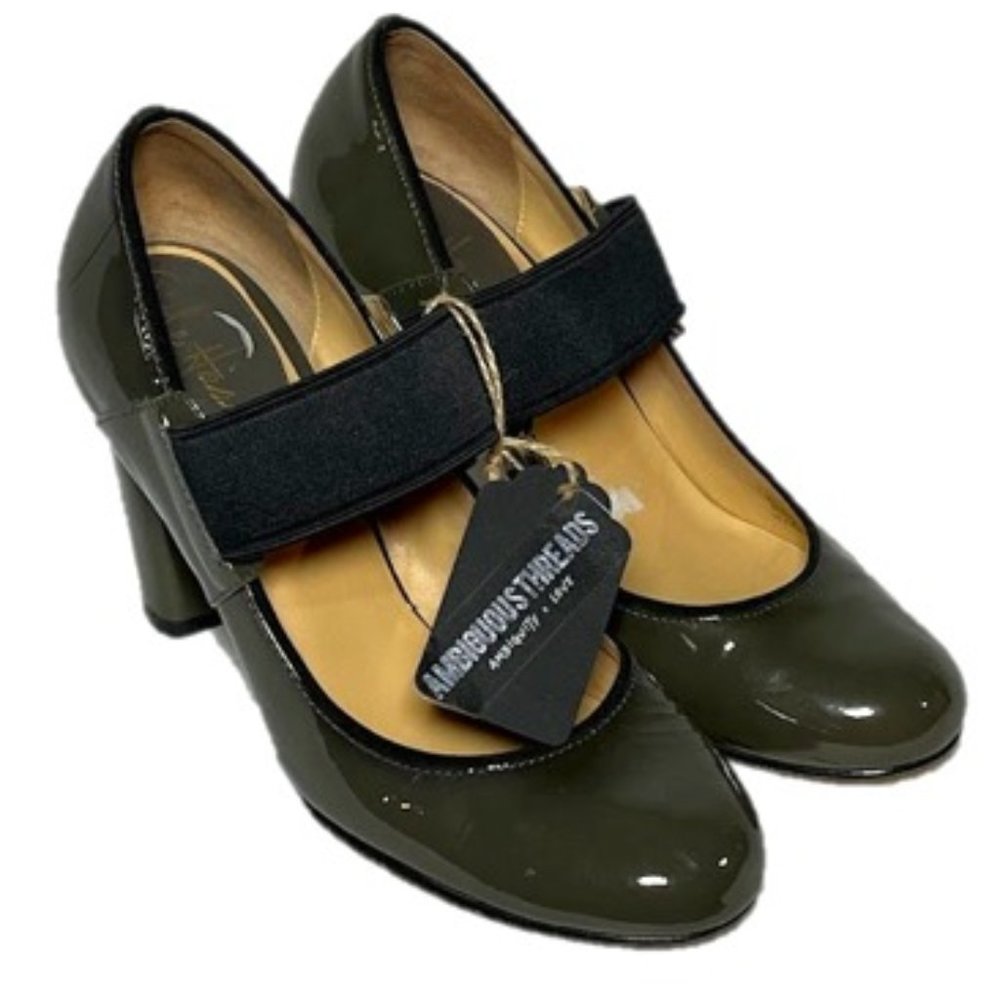 Cole Haan Mary Jane Pumps with Nike Air Technology Size 7.5